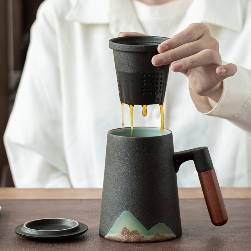 Mountain Design Ceramic Tea/Coffee Mugs with Filter