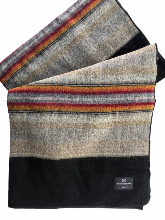 El Viajero Blanket - Black Autumn